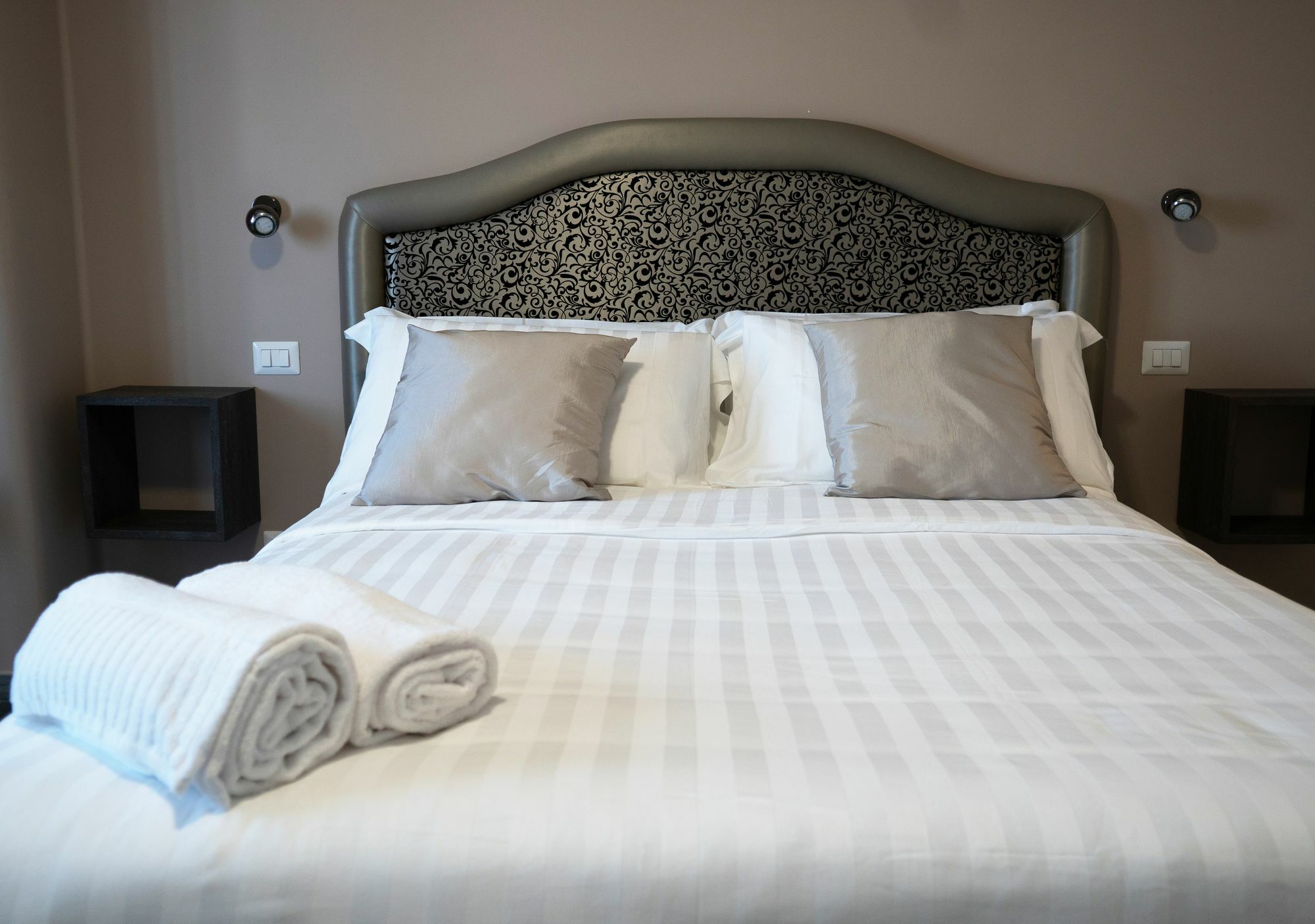 רומא Piazza Bologna Little Suites מראה חיצוני תמונה